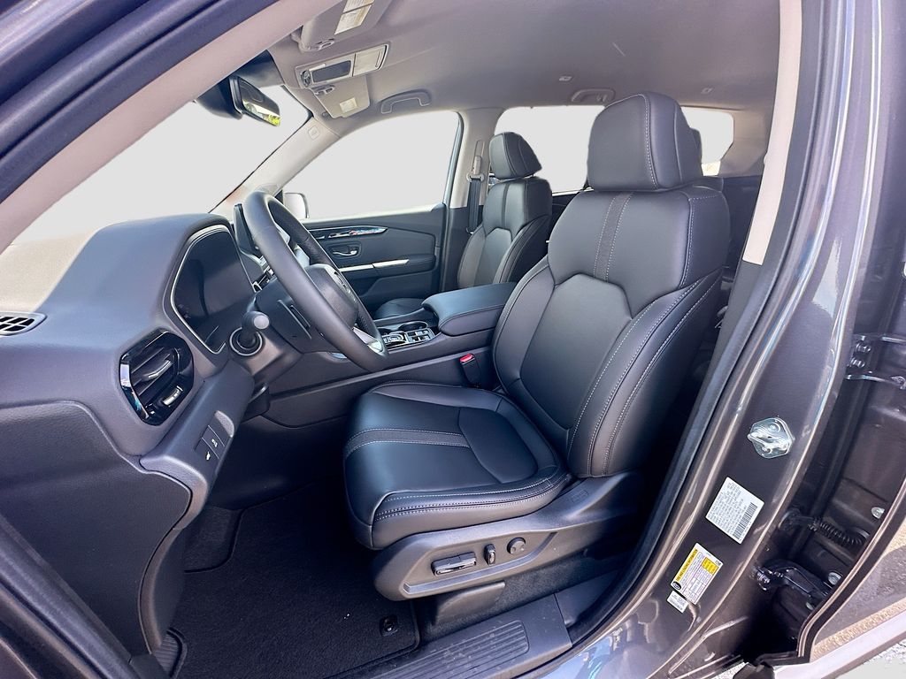 Thumbnail: 2025 Honda Pilot - 15