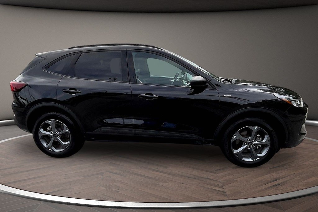 Used 2025 Ford Escape SUV