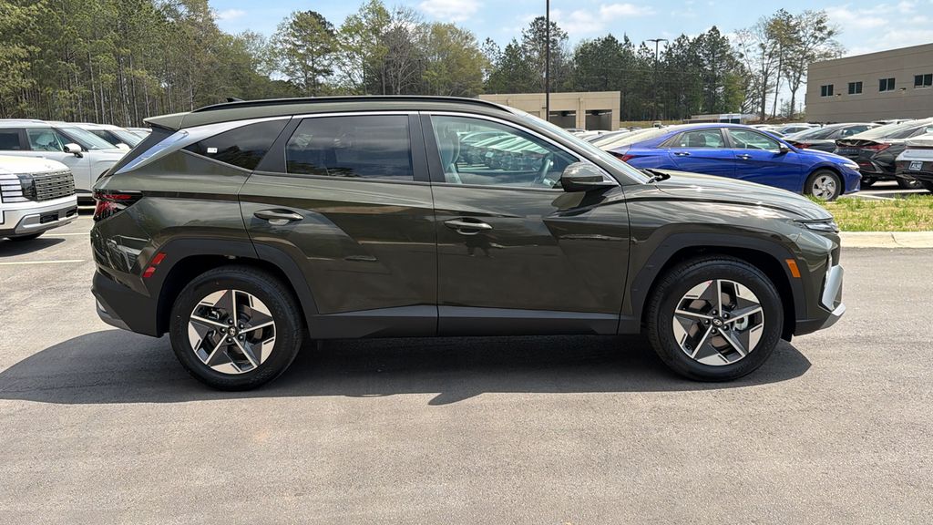 New 2026 Green Hyundai SEL image 5