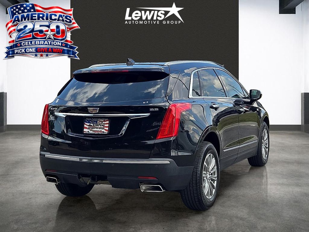 Used 2017 Cadillac XT5 Luxury For Sale in Farmington, AR