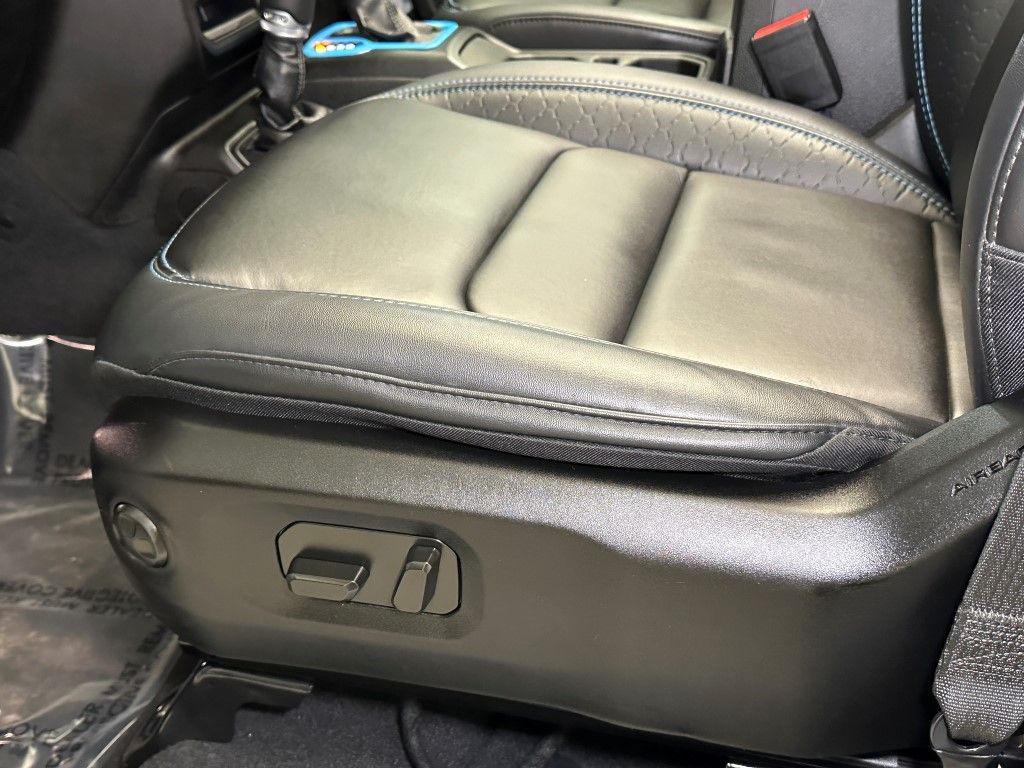 Thumbnail: 2024 Jeep Wrangler - 24