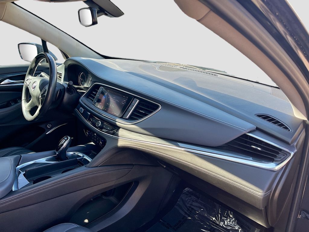 Used 2021 Black Buick Essence image 31