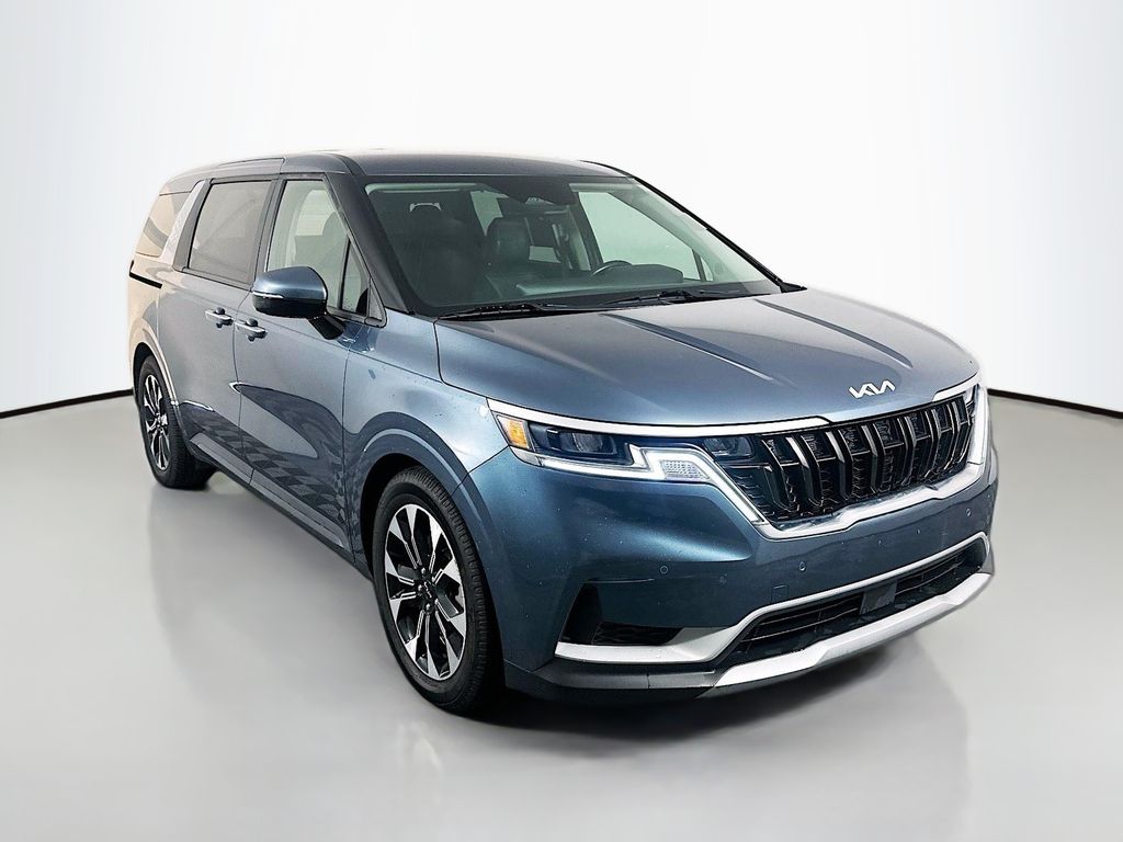 2022 Kia Carnival EX FWD