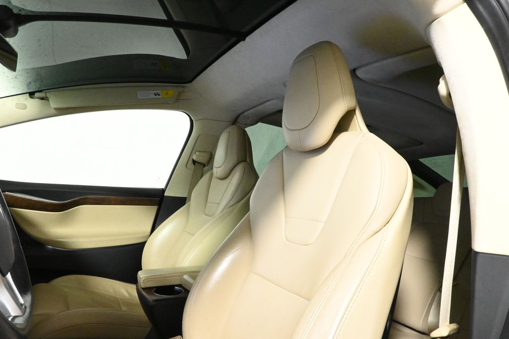2017 Tesla Model X 75D 4