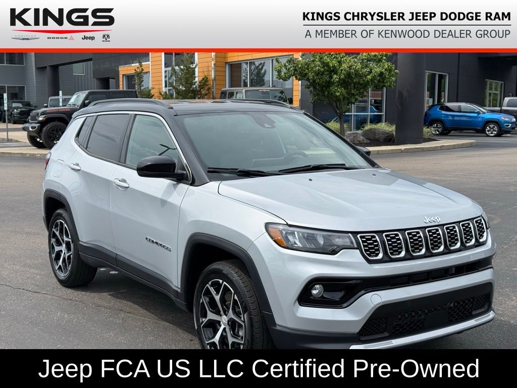 Silver Zynith Metallic Clearcoat 2024 Jeep Compass SUV / Crossover Four-Wheel Drive 8-Speed Automatic