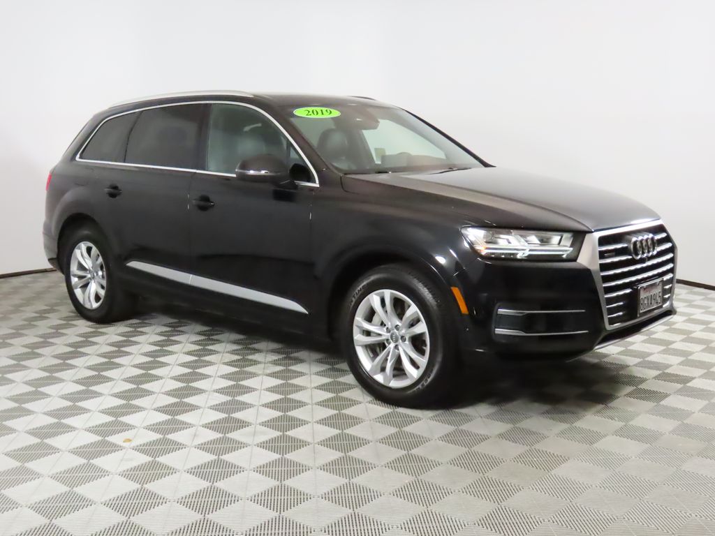 Thumbnail: 2019 Audi Q7 - 7