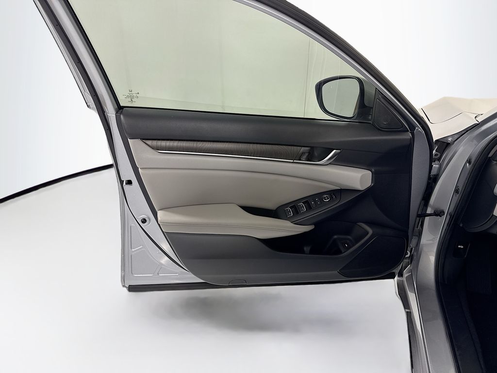Thumbnail: 2020 Honda Accord - 24