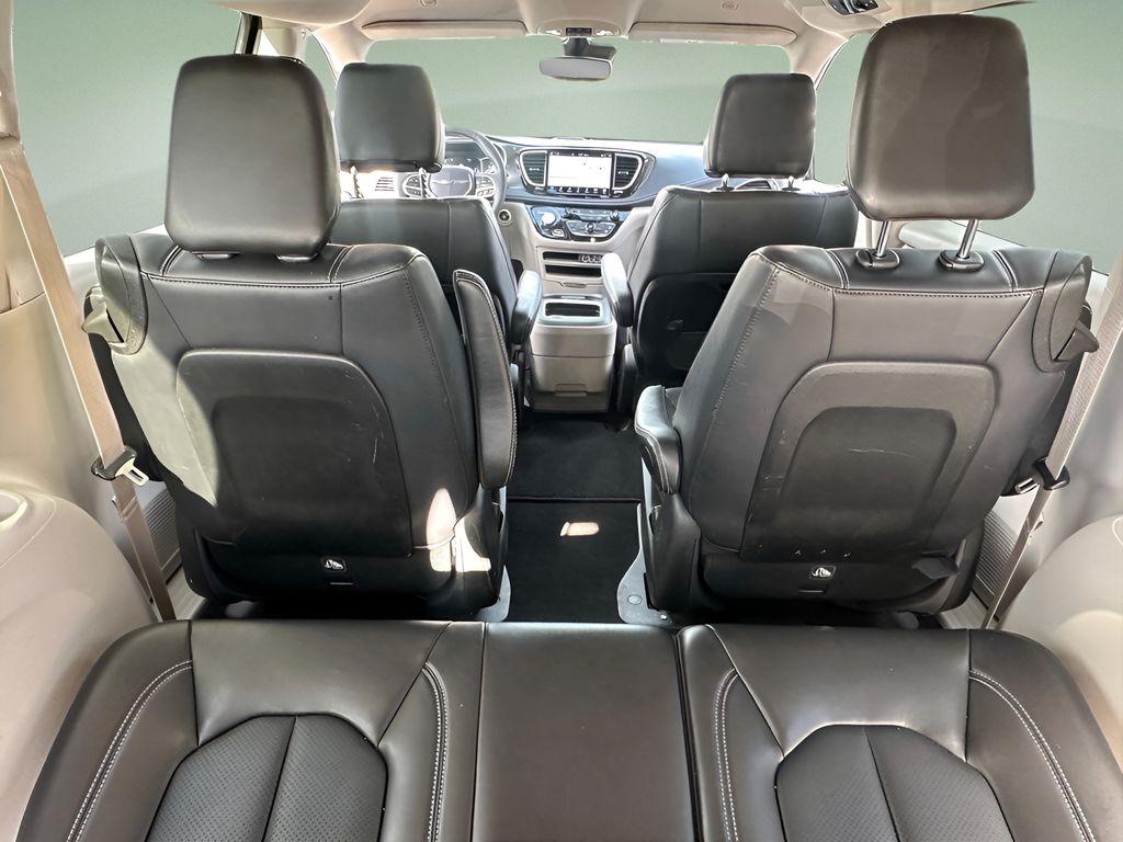 Used 2024 Chrysler Pacifica Hybrid Van