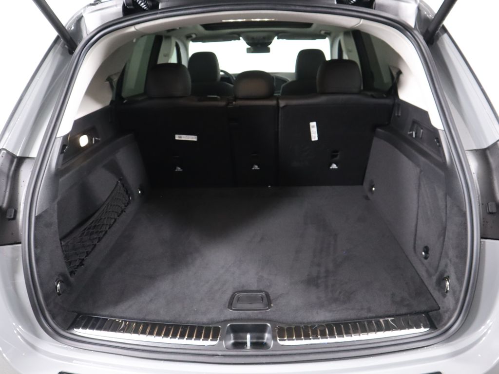 Thumbnail: 2026 Mercedes-Benz GLE - 30