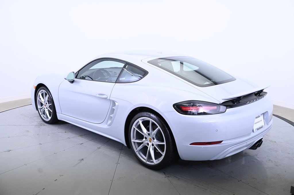 2025 Porsche 718 Cayman  8