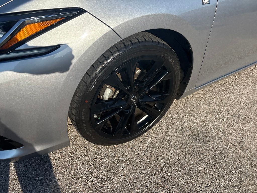 Thumbnail: 2024 Lexus ES - 9