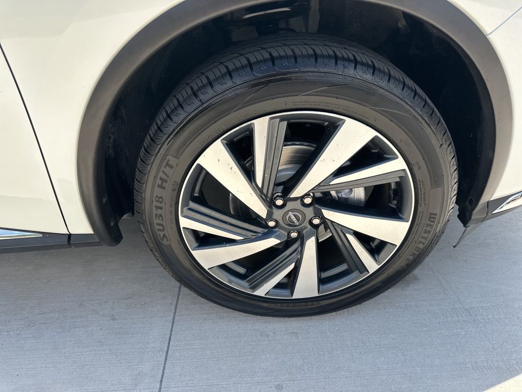 2023 Pearl White Tricoat Nissan Murano SL FWD SUV