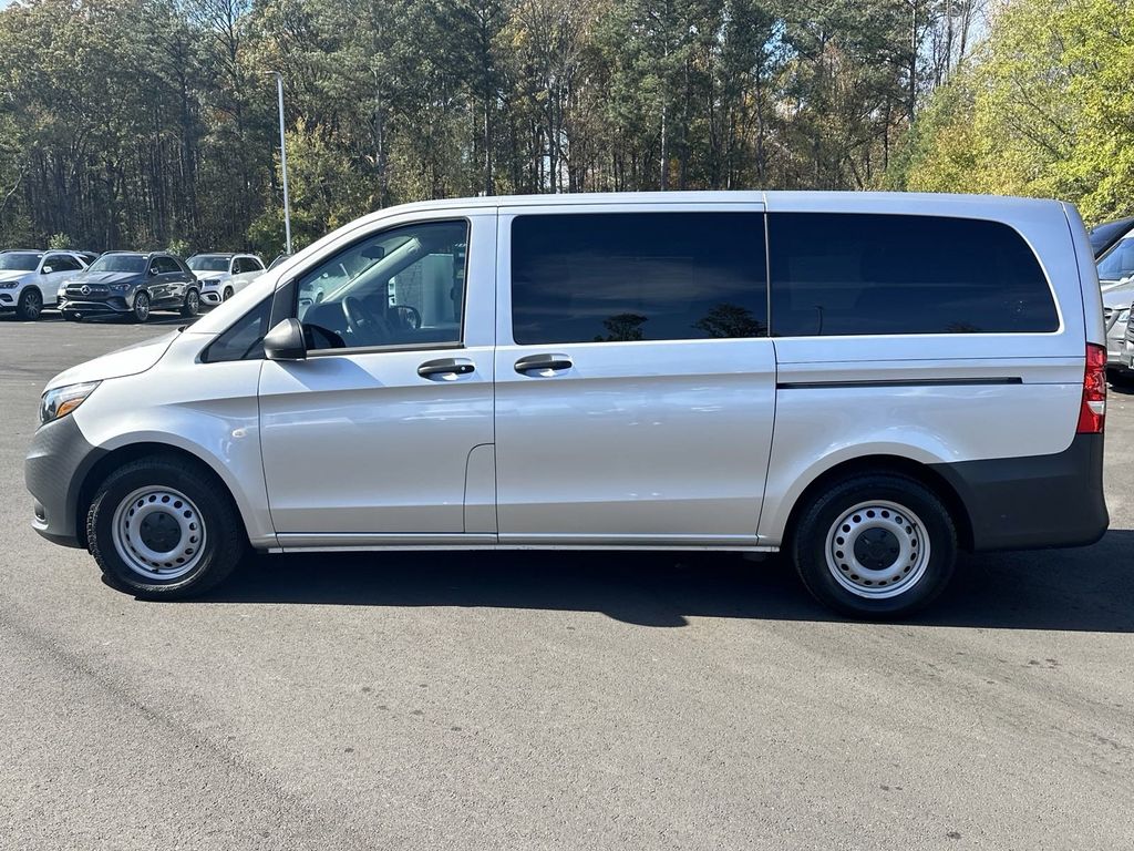 2022 Mercedes-Benz Metris Passenger 5