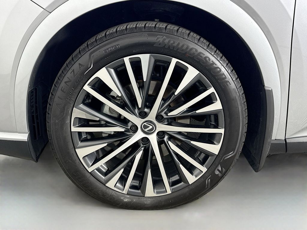 Thumbnail: 2024 Lexus RX - 31