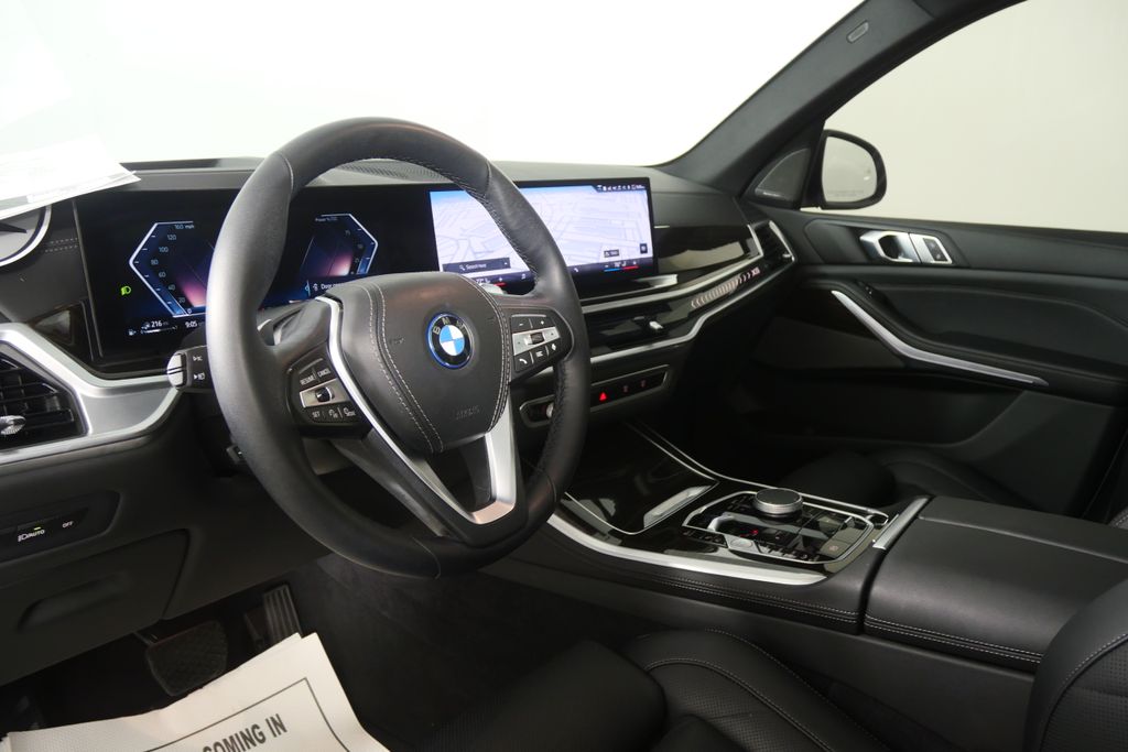 Thumbnail: 2024 BMW X5 - 12