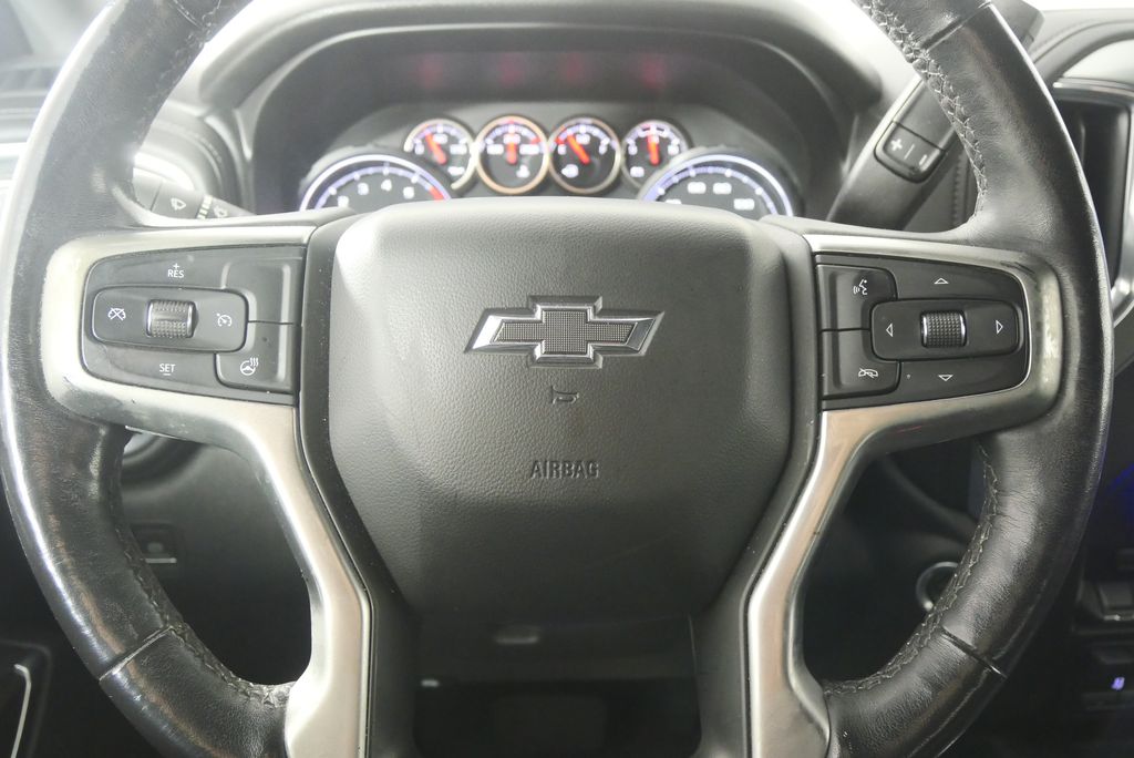 Thumbnail: 2021 Chevrolet Silverado 1500 - 14