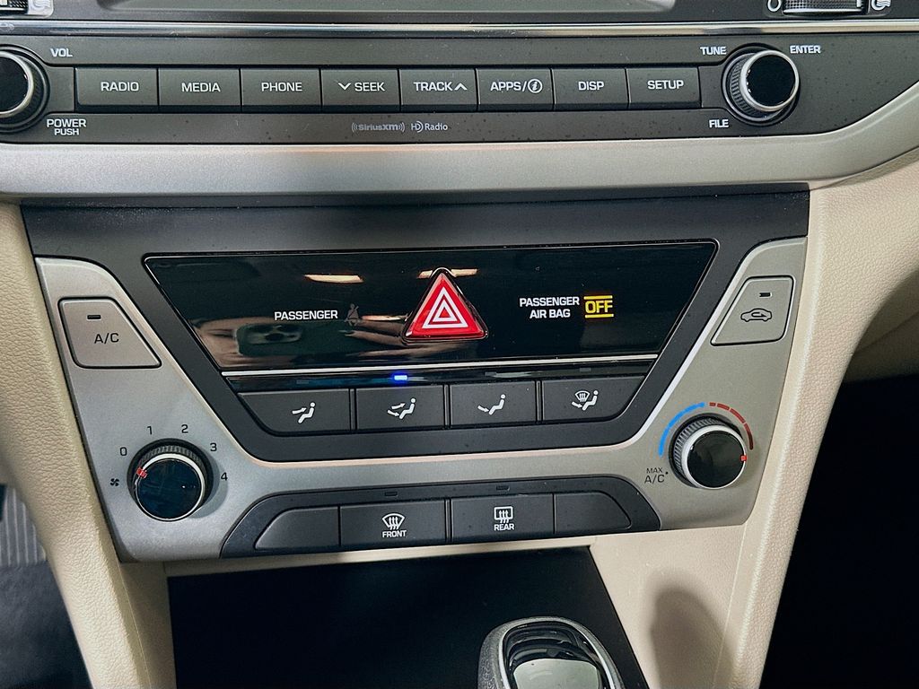 Thumbnail: 2018 Hyundai Elantra - 15