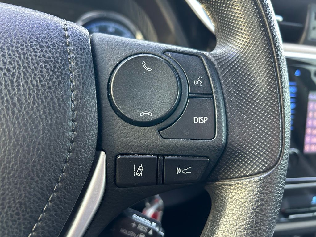 Thumbnail: 2019 Toyota Corolla - 18