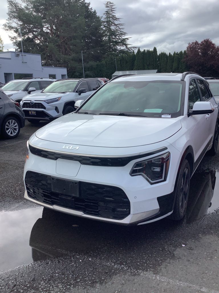 Snow White Pearl 2023 Kia Niro EV Wave FWD SUV / Crossover Front-Wheel Drive 1-Speed Automatic