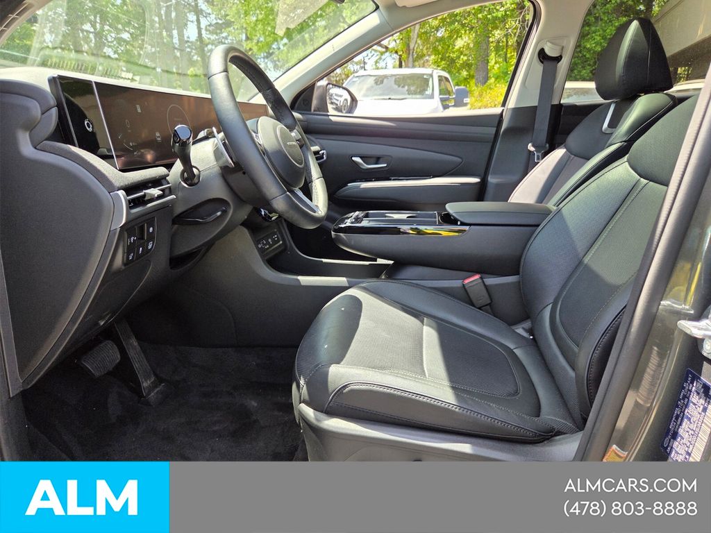 Used 2025 Gray Hyundai Limited image 4