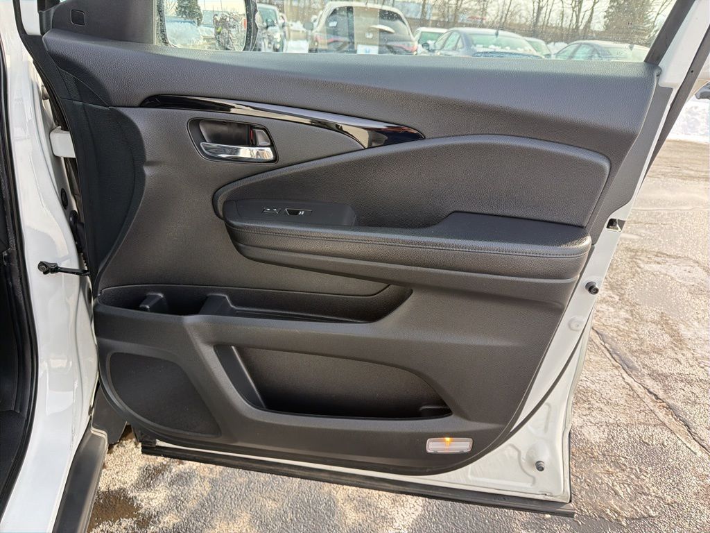 Thumbnail: 2021 Honda Pilot - 28