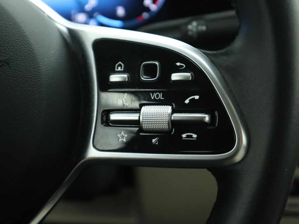 Thumbnail: 2023 Mercedes-Benz GLA - 12