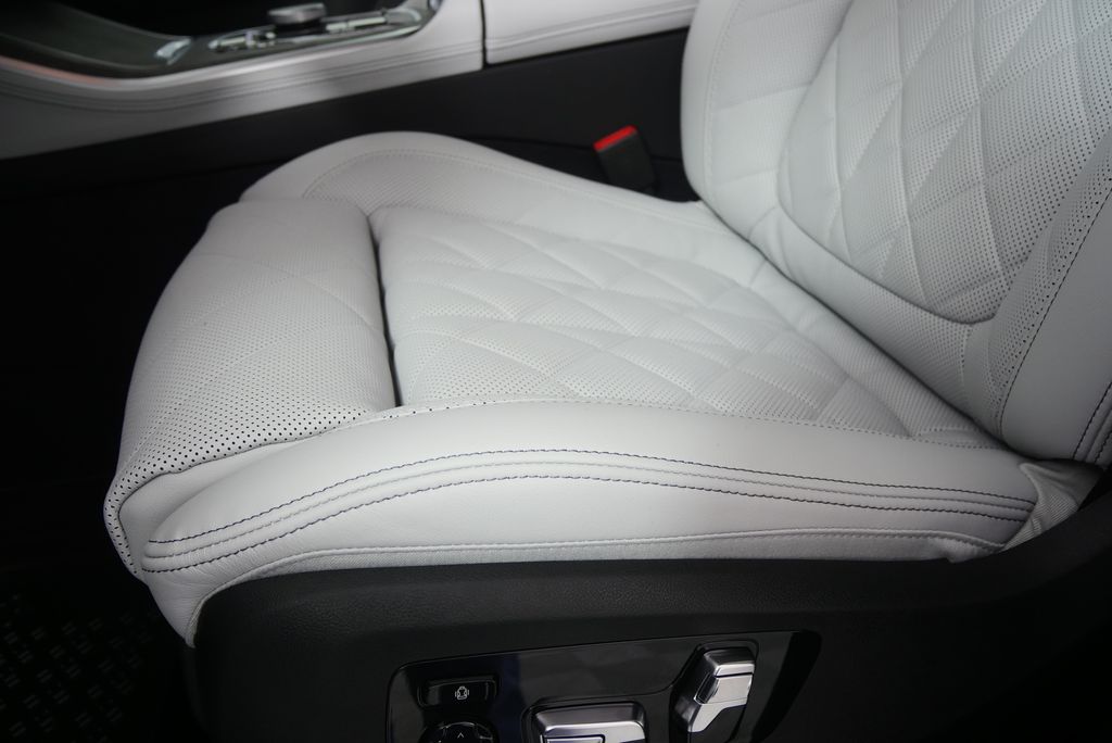 Thumbnail: 2026 BMW X5 - 9