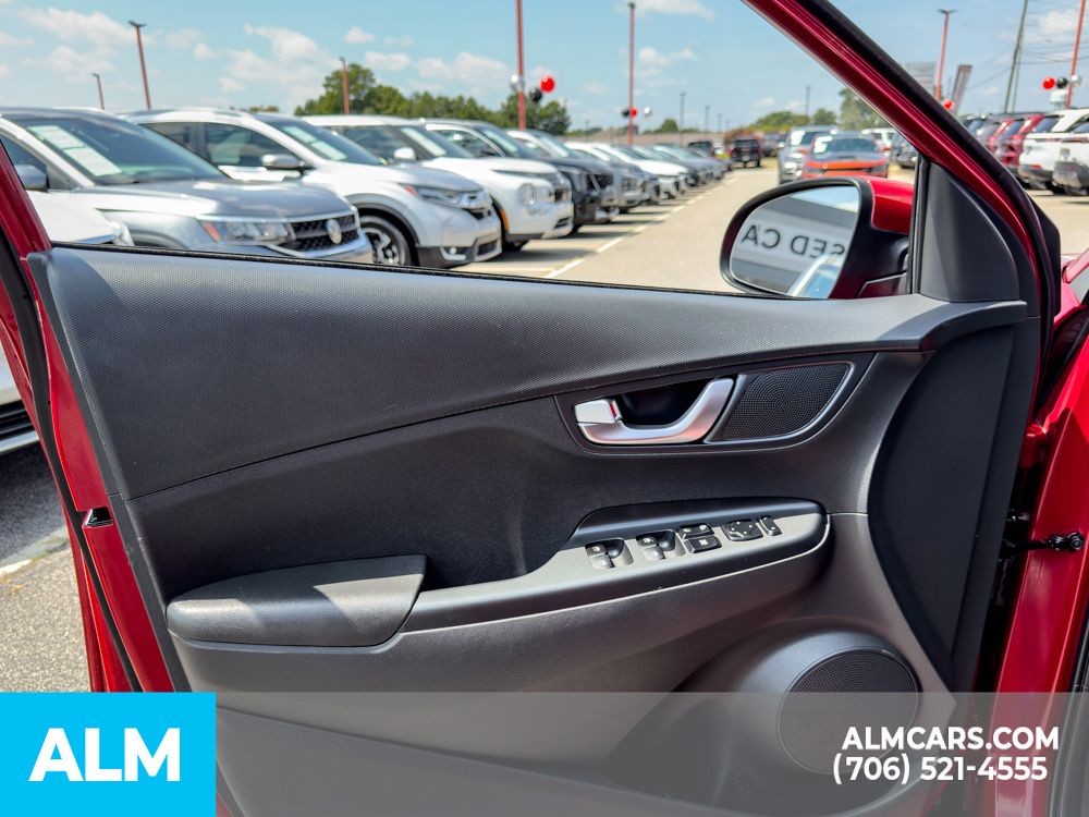 Used 2022 Red Hyundai SEL image 9