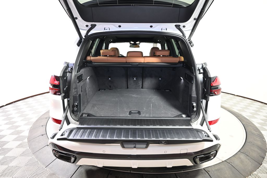 Thumbnail: 2026 BMW X5 - 10