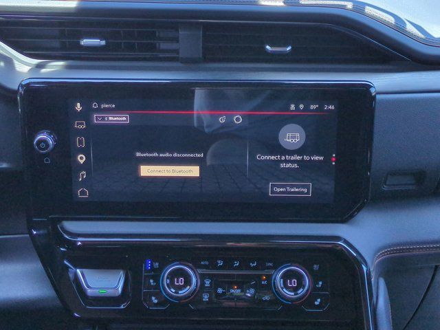 Used 2023 White GMC AT4 image 16