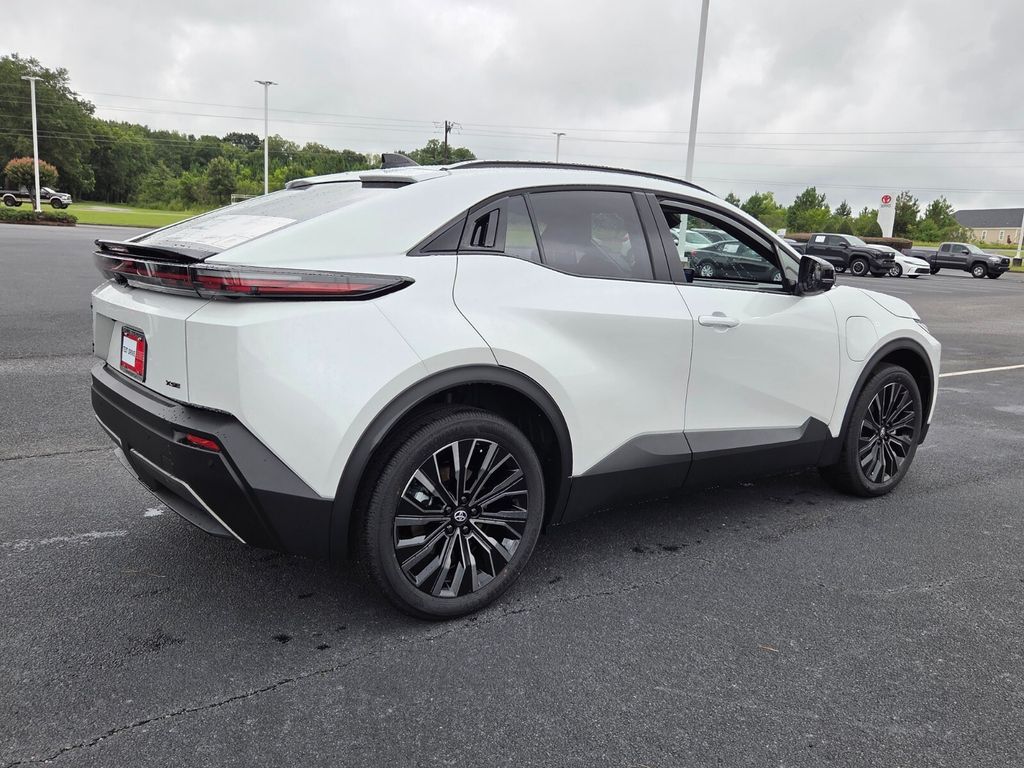 New 2026 Toyota C-HR SUV