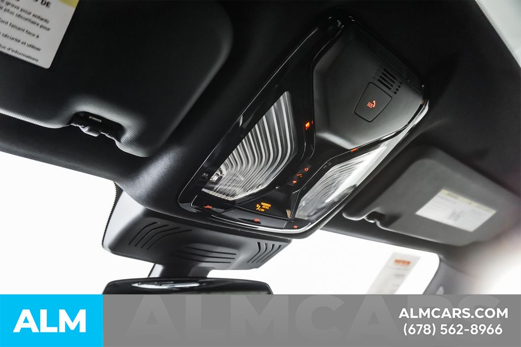 Used 2025 Black BMW xDrive30i image 60