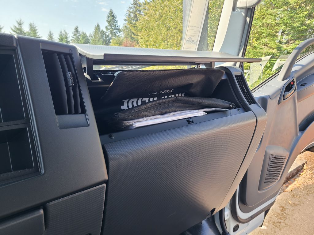 2025 Chevrolet 4500 HG LCF Gas 12ft Landscape Dump