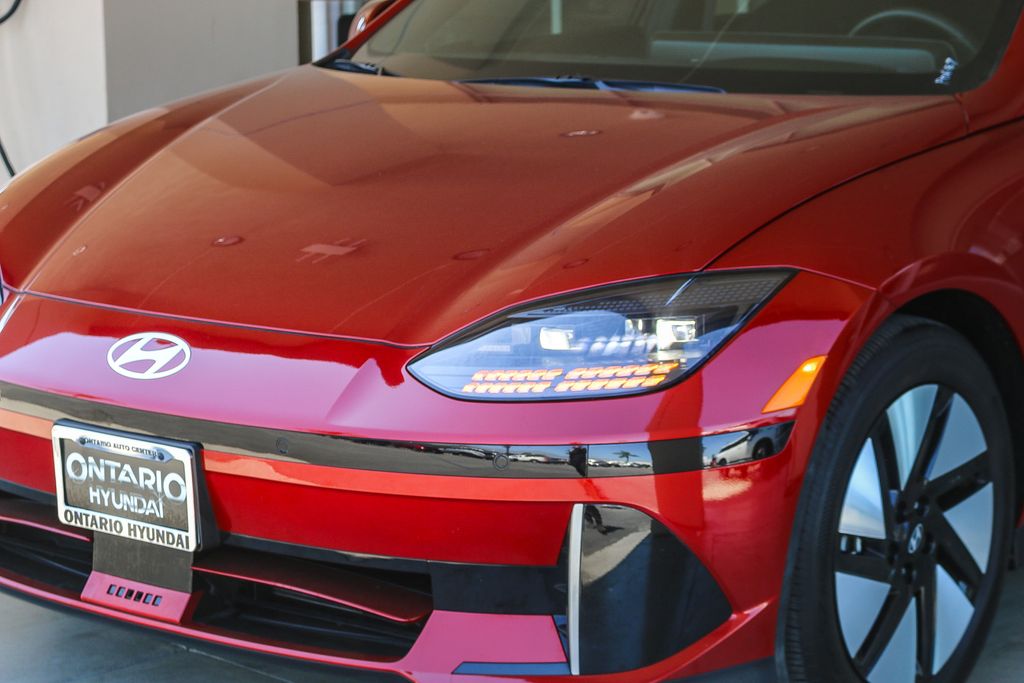 Certified Used 2024 Red Hyundai SE image 5
