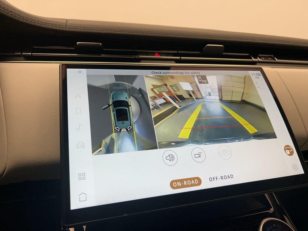 Thumbnail: 2023 Land Rover Range Rover Sport - 18