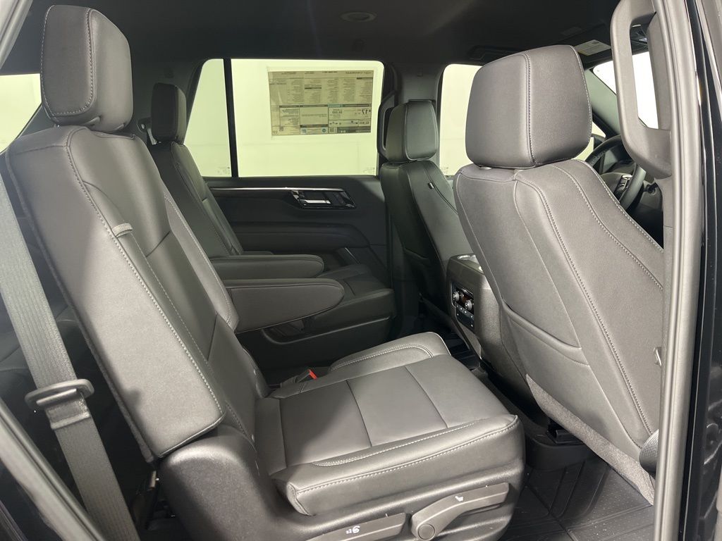 Thumbnail: 2026 Chevrolet Tahoe - 8