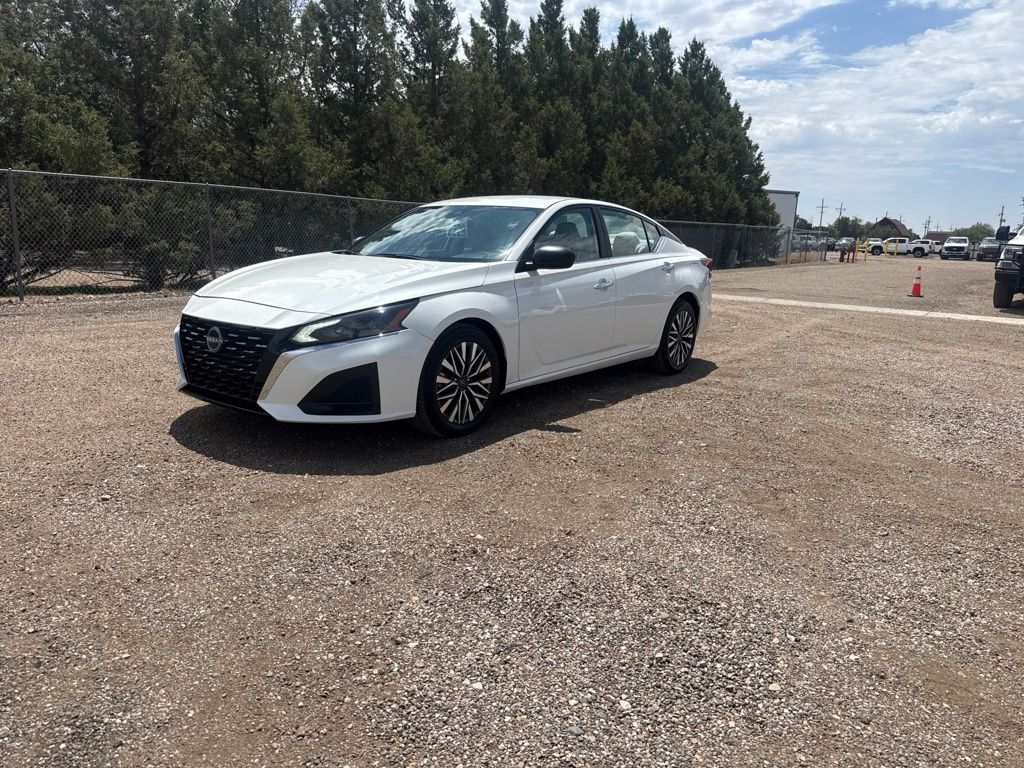 2025 Nissan Altima SV