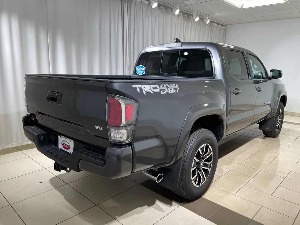 2021 Toyota Tacoma TRD Sport 3