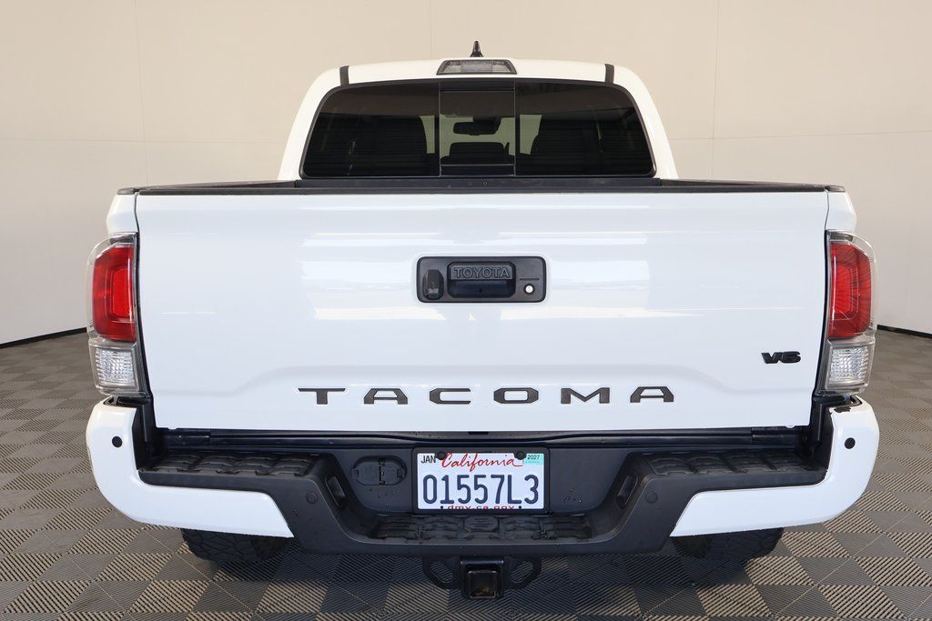 Thumbnail: 2022 Toyota Tacoma - 5