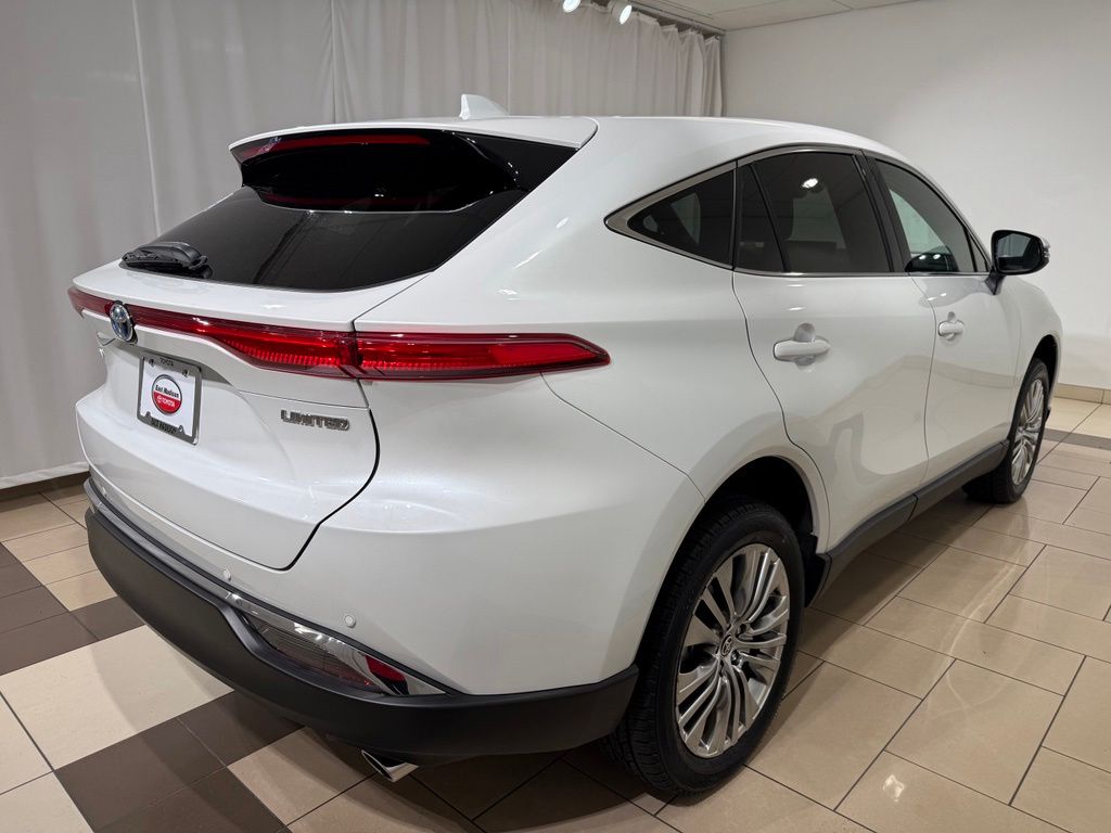 Thumbnail: 2023 Toyota Venza - 5