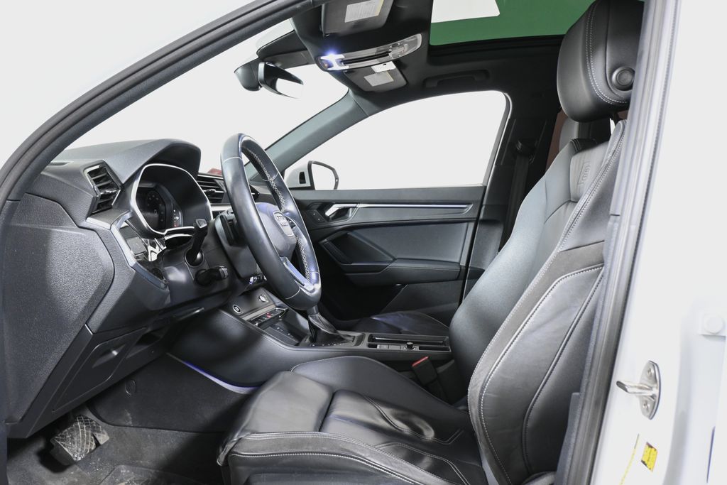 Thumbnail: 2022 Audi Q3 - 3