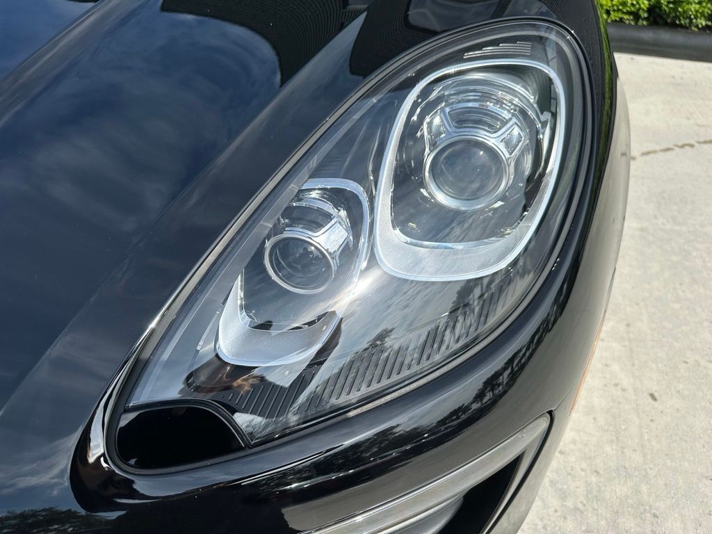 Thumbnail: 2018 Porsche Macan - 8