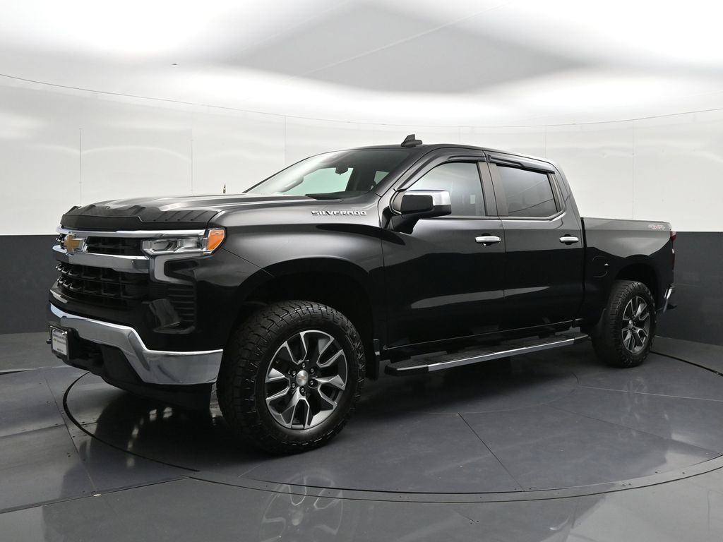 Black 2022 Chevrolet Silverado 1500 LT Crew Cab 4WD Pickup Truck Four-Wheel Drive 8-Speed Automatic