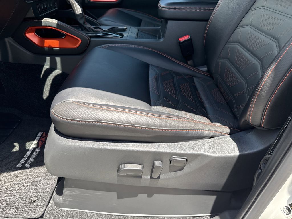 2025 Nissan Frontier PRO-4X White at Central Houston Nissan
