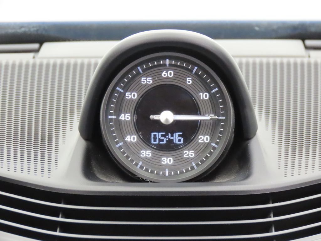 Thumbnail: 2024 Porsche Taycan - 26