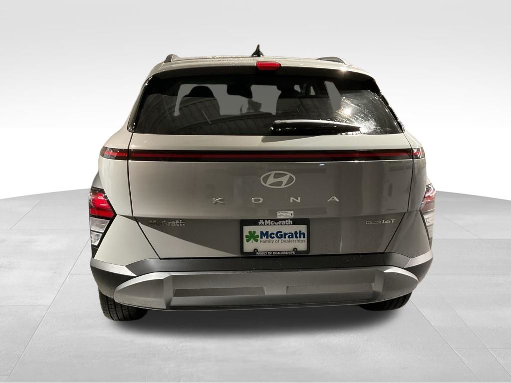 New 2026 Gray Hyundai SEL Premium image 5