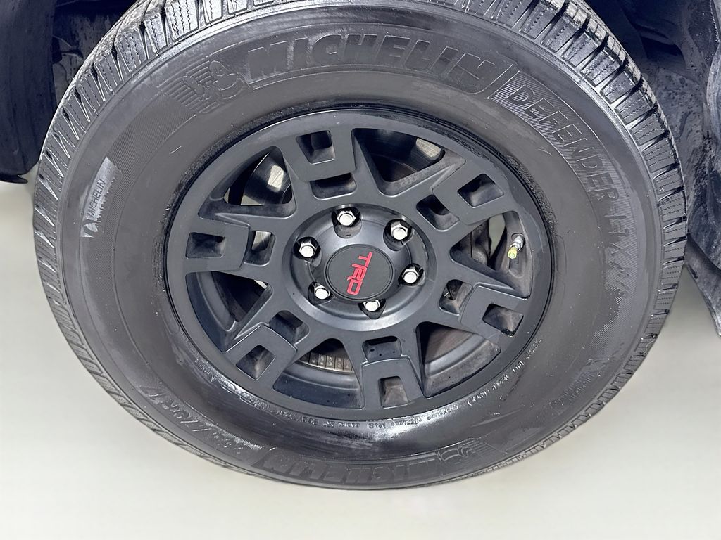 Used Car 2020 Toyota 4runner  Sr5 Premium For Sale Under $35,000 In Austin, Texas