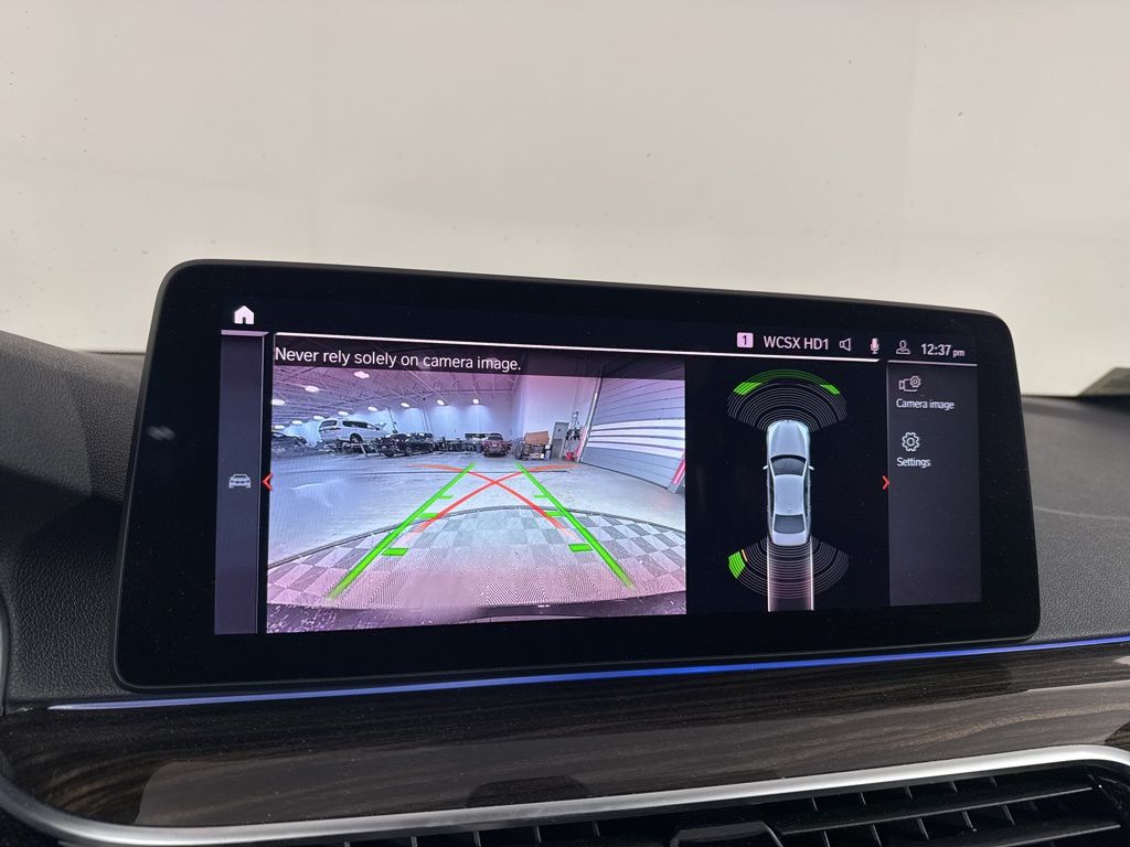 Thumbnail: 2023 BMW 5 Series - 19