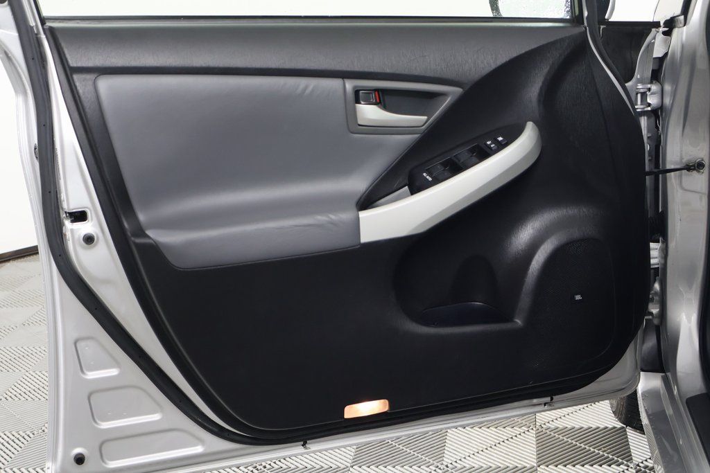 Thumbnail: 2012 Toyota Prius - 12