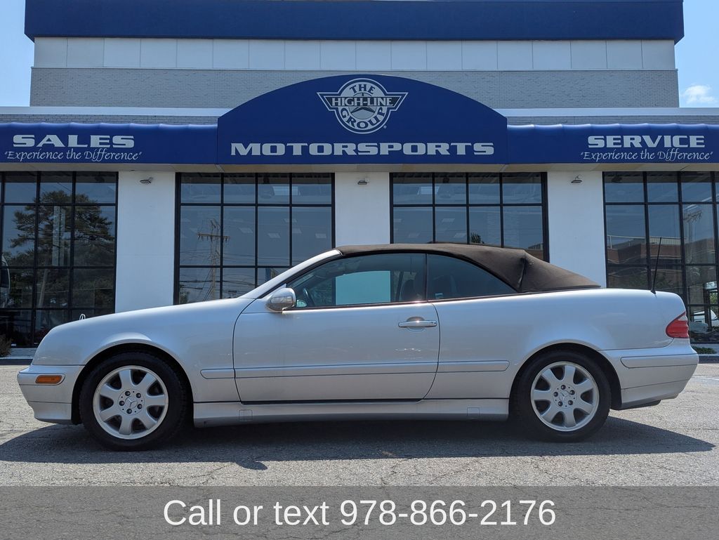 Brilliant Silver Metallic 2002 Mercedes-Benz CLK Convertible Rear-Wheel Drive 5-Speed Automatic Overdrive